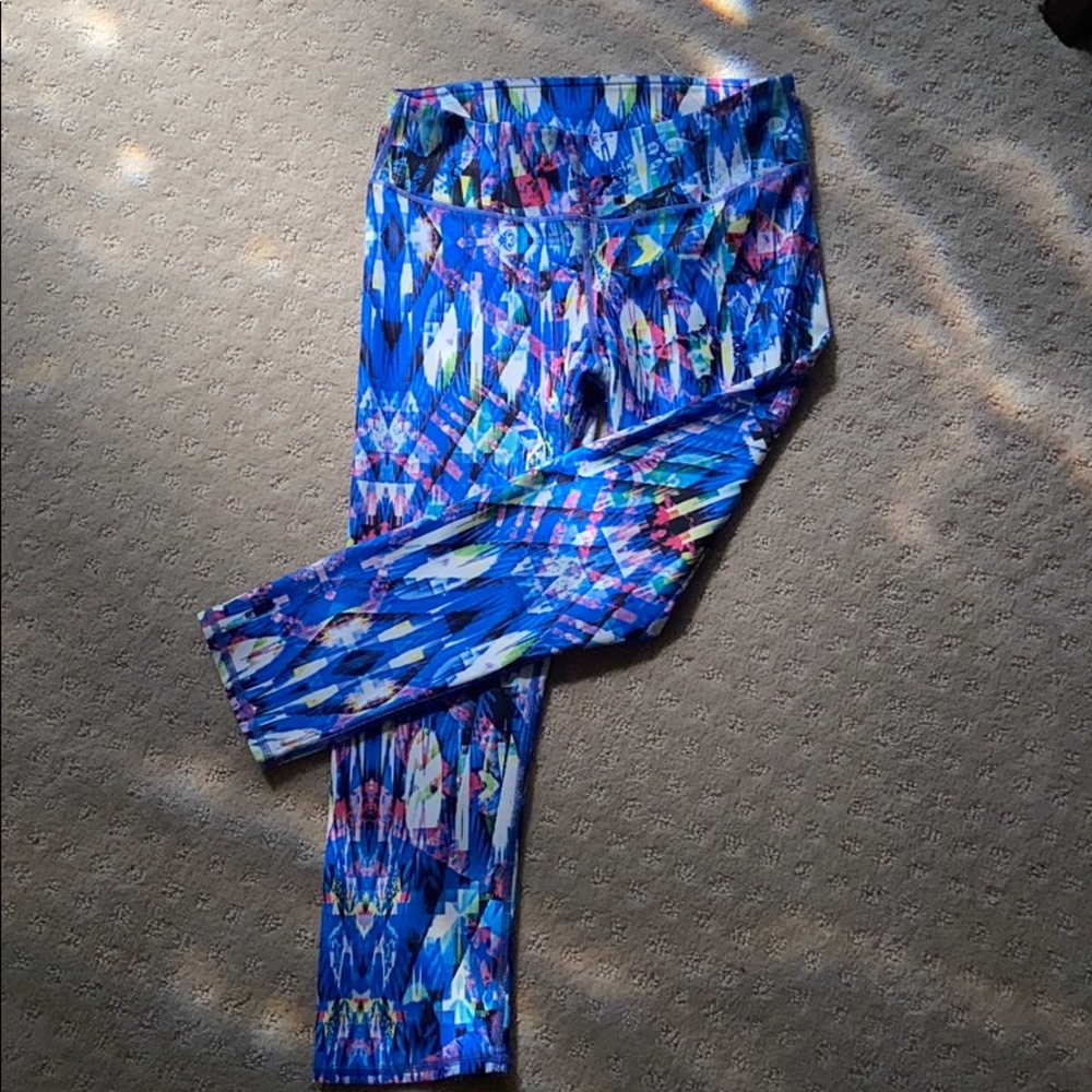 Fabletics capri Leggings - colorful and like new!